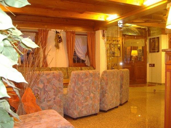 Hotel Villanova سانتو ستيفانو دي كادوري المظهر الخارجي الصورة
